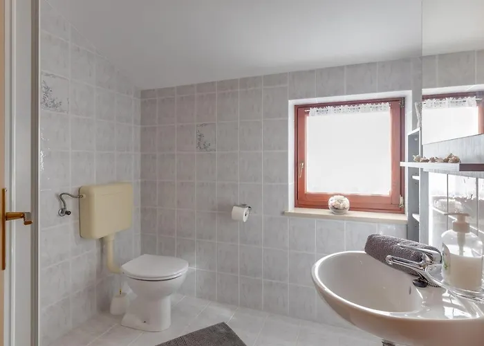 Nini With Balcony Dracevac